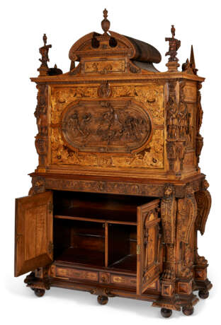 A LARGE RENAISSANCE REVIVAL CARVED OAK, WALNUT AND STAINED FRUITWOOD MARQUETRY SECRETAIRE - photo 6