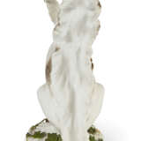 A MEISSEN PORCELAIN MODEL OF A SQUIRREL - фото 2