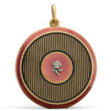 A JEWELED, GUILLOCHÉ AND CHAMPLEVÉ ENAMEL GOLD COMPACT - photo 2