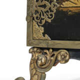 A LATE REGENCY 'ANTIQUARIAN' ORMOLU-MOUNTED BLACK-AND-GILT JAPANNED CABINET-ON-STAND - photo 7