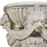 A LARGE ITALIAN CARVED MARBLE JARDINIERE - Foto 6