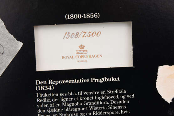 ROYAL COPENHAGEN, Blumenstilleben auf Porzellan, Dänemark, 20. Jahrhundert - Foto 2