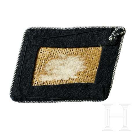 A Right Collar Tab with Runes for SS VT Officer "Medical Detachment" - photo 1