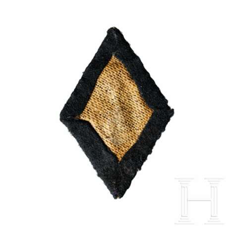 A Sleeve Diamond for SS Signals Officers - фото 1