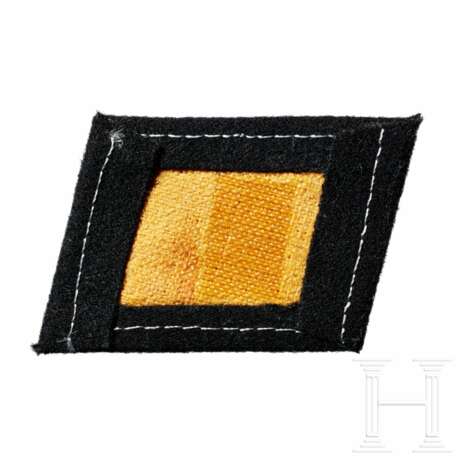 A Single Collar Tab for 30th Waffen Grenadier Division "Weissruthenische Nr. 1", Enlisted - photo 1