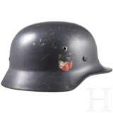 Stahlhelm M 35 der Luftwaffe mit beiden Abzeichen - photo 1