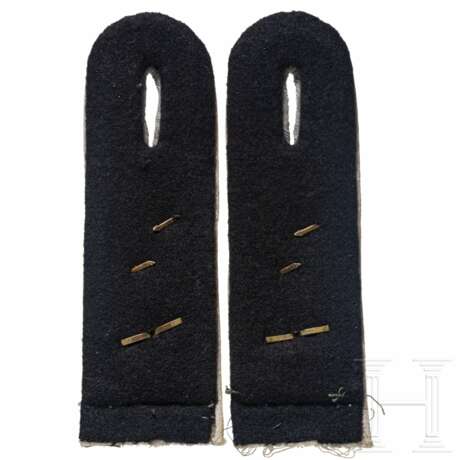 Ein Paar Schulterstücke für einen Obersturmführer der Leibstandarte Adolf Hitler - Foto 1