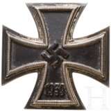 Eisernes Kreuz 1939 1. Klasse in Schachtel, Hersteller "26" - фото 1