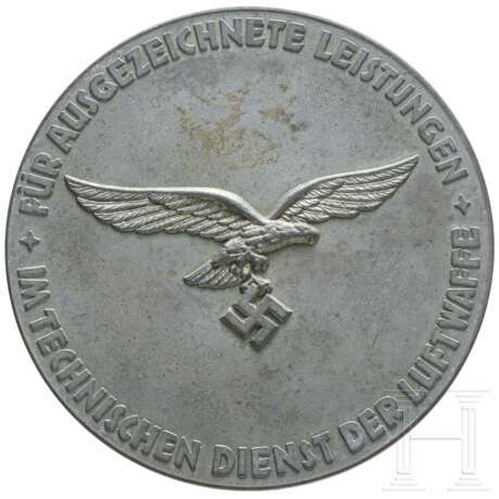 Anerkennungsplakette für ausgezeichnete Leistungen im technischen Dienst der Luftwaffe - photo 1