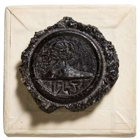 "Medaille" aus Lava des Ätna in Schachtel, 1943 - Foto 1