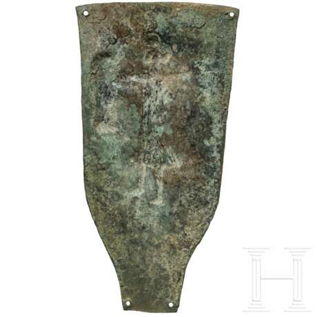 Bronzeblech mit dem "Herrn der Tiere", urartäisch, 9. - 8. Jhdt. v. Chr. - Foto 1