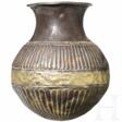 Silbergefäß mit getriebenem und geritztem Dekor, griechisch, 4. Jhdt. v. Chr. - Auction Items