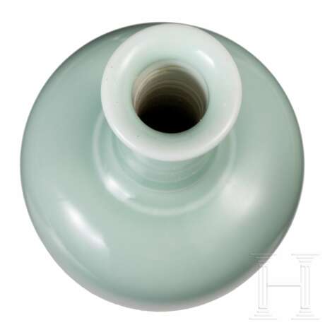 Kleine Seladon-Vase, China, wahrscheinlich 19./20. Jhdt. - фото 1