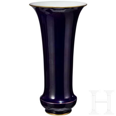 Große Vase mit kobaltblauem Fond, Meissen, 20. Jhdt. - фото 1