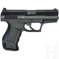 Walther P 99 QSA ("Quick Safe Action"), im Koffer