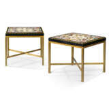 A PAIR OF ITALIAN ORMOLU-MOUNTED SMALL SPECIMEN MARBLE TOPS - Foto 2