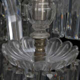 A PAIR OF VICTORIAN CUT-CRYSTAL EIGHT-LIGHT WATERFALL CHANDELIERS - Foto 5
