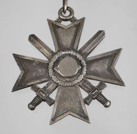 Ritterkreuz zum Kriegsverdienstkreuz - Foto 1