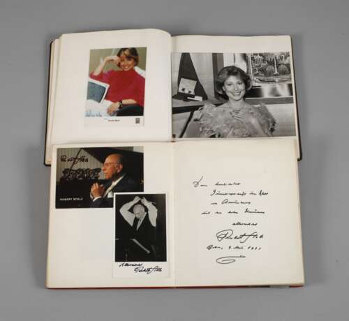Zwei Autographenbücher High Society - фото 1