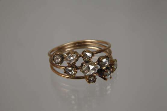 Historischer Ring mit Diamantrosen - Foto 3