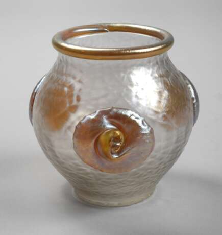 Loetz Wwe. kleine Nautilus-Vase - фото 1