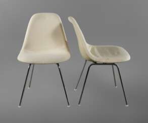 Zwei Stühle Herman Miller