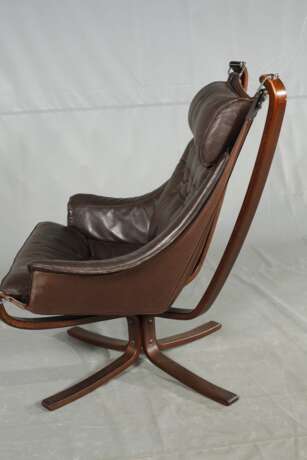 "Falcon-Chair" mit Ottomane - photo 6