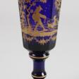Pokal Kobaltglas mit radierter Goldmalerei - Prix ​​des enchères