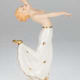 Art-Deco-Figur "Tänzerin", Royal Dux, Keramik, z.T. weiß glasiert mit Goldstaffage, polychrom bemalt, unter dem Stand min. best., H. 29,5 cm - photo 1