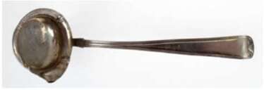 Sahnekelle, 19. Jh., Silber, punziert, ca. 18 g, L. 15 cm