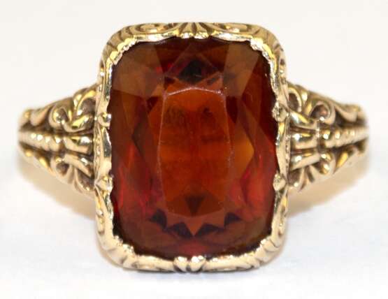 Ring mit Goldtopas, 585er GG, in Zargenfassung, phantasievolle Gestaltung, ges. 6,4 g, RG 59 - Foto 1