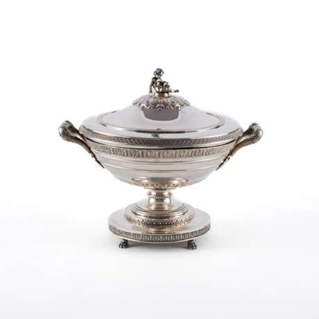 Messulam. FOOTED SILVER LID BOWL WITH DOLPHIN DECOR - photo 2