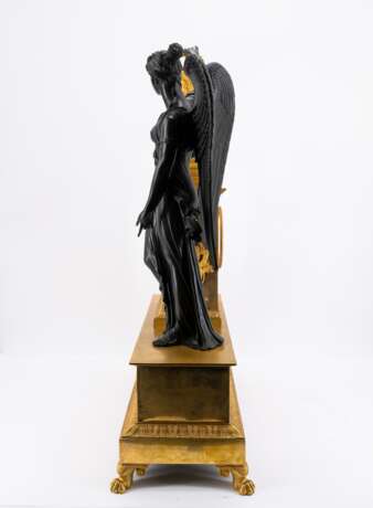 Louis Lagrange. BRONZE MONUMENTAL PENDULUM CLOCK WITH BUST OF HENRY IV AND VICTORIA - фото 2