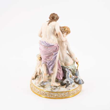 Meissen. LARGE PORCELAIN GROUP 'THREE GRACES WITH CUPID' - photo 5