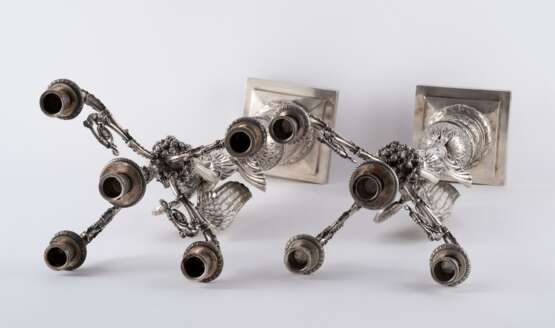 Neresheimer. COUPLE OF EXCEPTIONAL SILVER GIRNANDOLES WITH VICTORIAN STYLE EMPIRE - фото 6