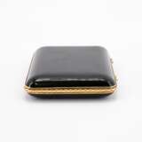 Carl Mayr. EXCEPTIONAL NEPHRITE CIGARETTE CASE WITH GOLD MOUNTING - фото 2