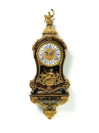 France. POMPOUS PENDULE WITH MUSICAL CLOCK ON CONSOLE - photo 2