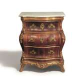 Copenhagen. SMALL ROCOCO WALNUT CHEST OF DRAWERS - photo 1