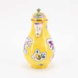Meissen. PORCELAIN COFFEE POT WITH YELLOW GROUND AND FLORAL PAINTING - фото 4