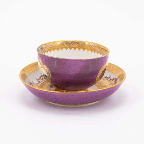 Meissen. TWO PORCELAIN TEA BOWLS AND TWO SAUCER WITH PURPLE FOND AND MERCHANT NAVY SCENE - photo 2