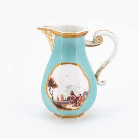 Meissen. OCTAGONAL PORCELAIN CREAM JUG; HANDLES CUP AND SAUCER WITH TURQUOISE BACKGROUND AND LANDSCAPE DECORATIONS - photo 8