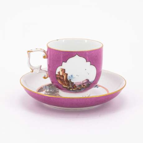 Meissen. A PORCELAIN COFFEE JUG, CUP AND SAUCER WITH PURPLE GROUND AND LANDSCAPE CARTOUCHES - photo 3