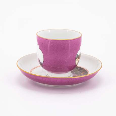 Meissen. A PORCELAIN COFFEE JUG, CUP AND SAUCER WITH PURPLE GROUND AND LANDSCAPE CARTOUCHES - photo 4