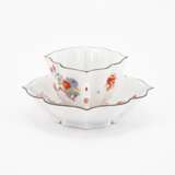 Meissen. SCALLOPED PORCELAIN CUPS AND SAUCERS WITH KAKIEMON DECOR - фото 2
