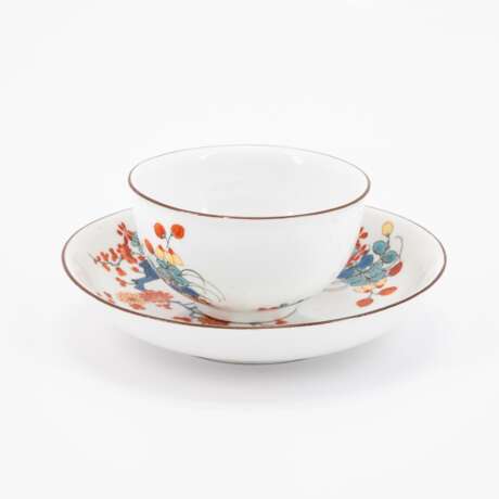 Meissen. ONE PORCELAIN CUP AND SAUCER WITH QUAIL DECOR & TWO CUPS WITH PURPLE BACKGROUND AND BIRD DECOATIONS - photo 8