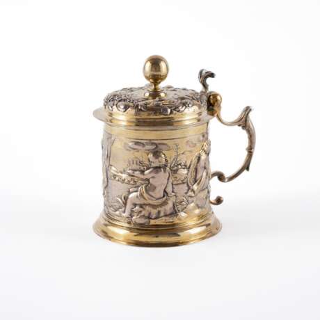 Johann Reinhard I Raiser. NICE SILVER LIDDED TANKARD WITH CUPIDS AS AN ALLEGORY OF THE TIMES OF DAY - photo 2