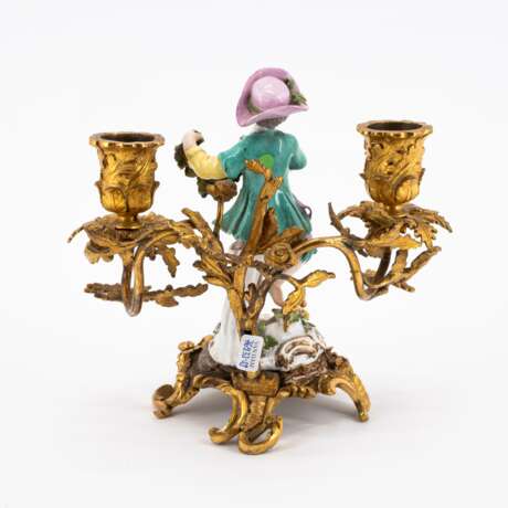 Meissen und Frankreich. SMALL BRONZE AND PORCELAIN CANDLESTICK WITH WINEGROWER'S BOY - photo 4