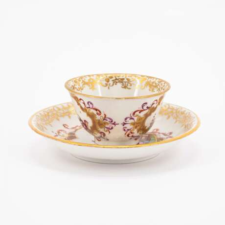 Meissen. TWO PORCELAIN TEA BOWLS WITH SAUERES AND CHINOISERIES - фото 4