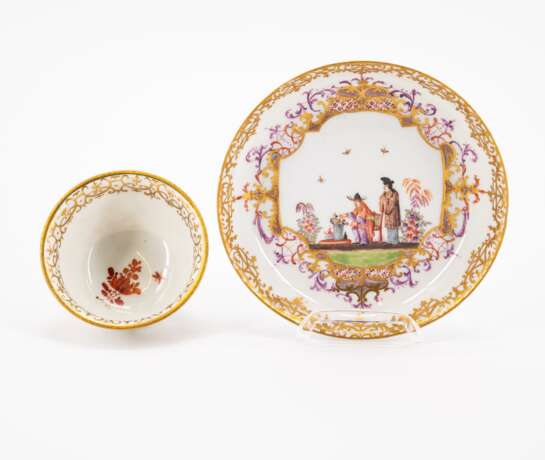 Meissen. TWO PORCELAIN TEA BOWLS WITH SAUERES AND CHINOISERIES - photo 10