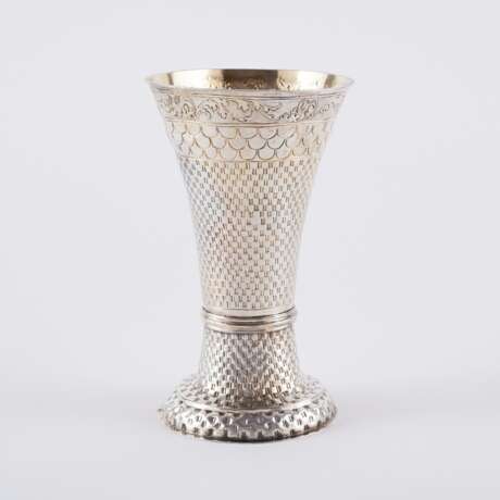 Johann Georg Beck. LARGE SILVER BAR BEAKER WITH BASKET STRUCTURE - photo 5